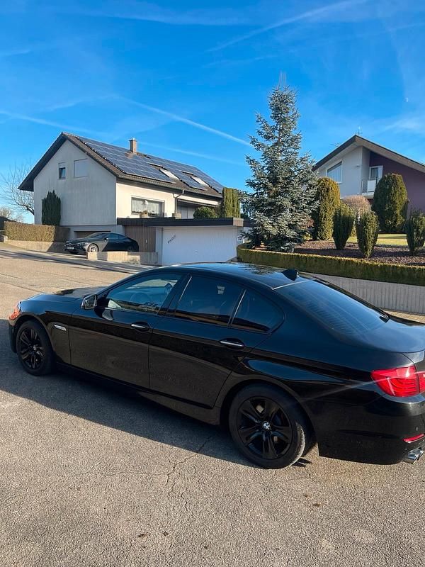 Gebraucht BMW 530 Shadowline 248 PS (182 kW) 2011 Limousine