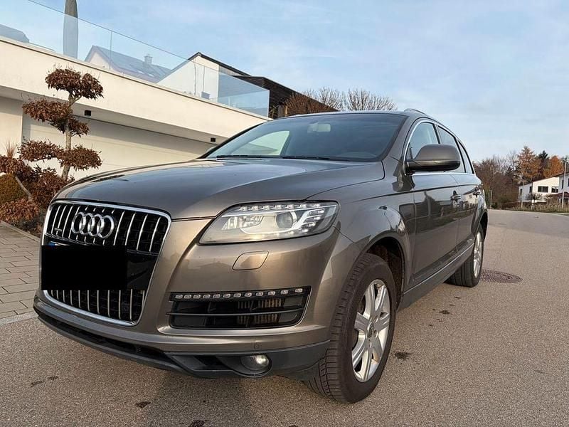 Braun Gebraucht 2012 Audi Q7 SUV | 11.390 € (Guter Preis) - Bild 1/4