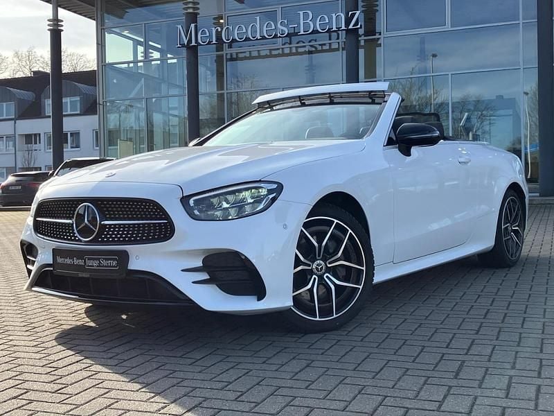 Gebraucht Mercedes E300 AMG 265 PS (194 kW) 2022 Weiß Cabrio