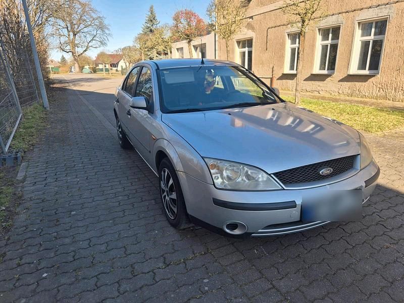 Gebraucht Ford Mondeo 115 PS (84 kW) 2002 Grau Limousine