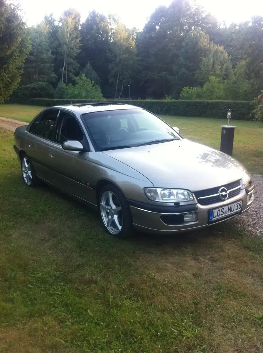 Gebraucht Opel Omega 211 PS (155 kW) 1997 Andere farben Limousine