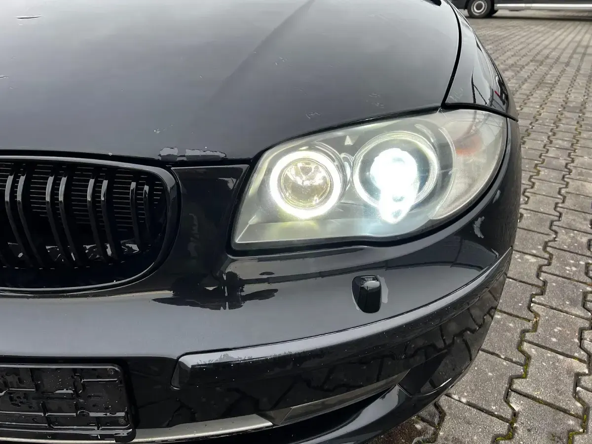 Gebraucht BMW 116 122 PS (89 kW) 2011 Schwarz Kleinwagen