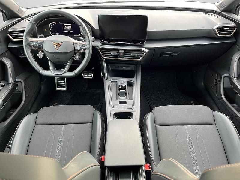 Gebraucht Cupra Leon VZ 245 PS (180 kW) 2022 Urban silber metallic (metallic) Limousine