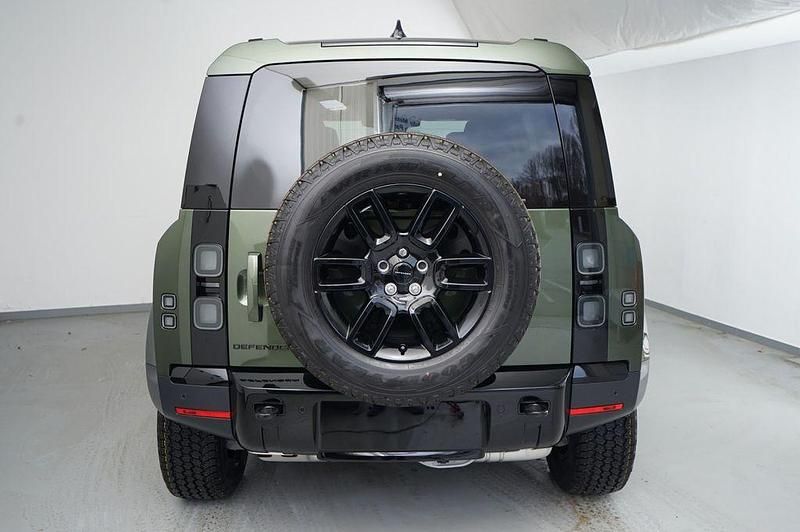 Neu Land Rover Defender S 200 PS (147 kW) 2026 Grün SUV
