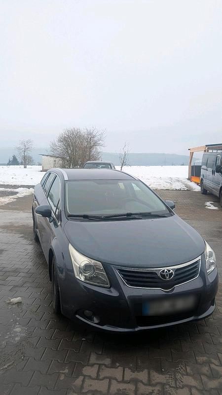 Gebraucht Toyota Avensis T2 126 PS (92 kW) 2011 Blau Kombi