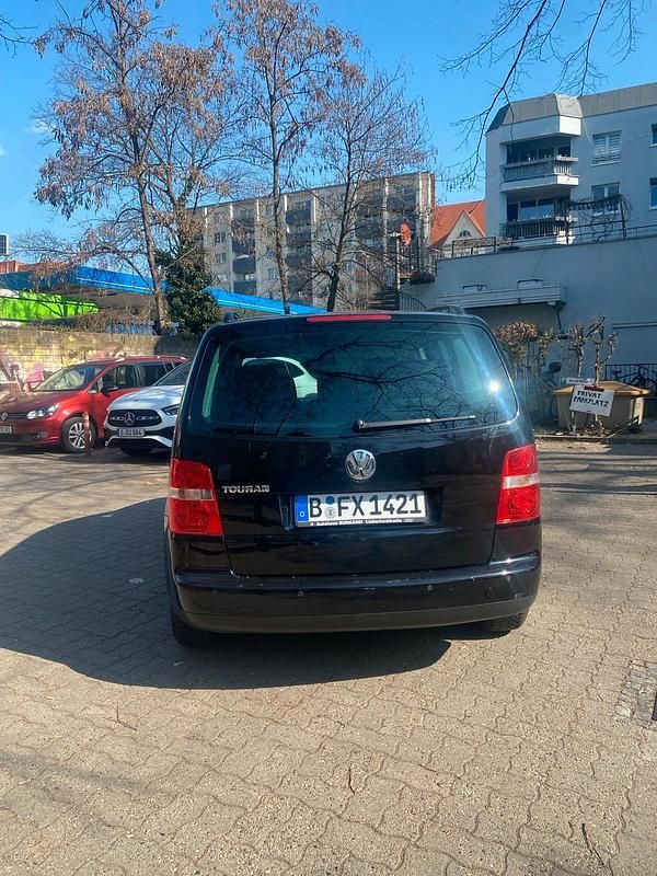 Gebraucht VW Touran 85 PS (62 kW) 2004 Schwarz Van / Kleinbus