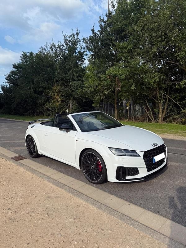 Weiß Gebraucht 2020 Audi TT Roadster Competition Cabrio | 37.500 € (Fairer Preis) - Bild 1/4
