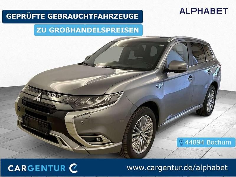 Platinumgrau metallic Gebraucht 2020 Mitsubishi Outlander P-HEV Top SUV | 19.990 € (Guter Preis) - Bild 1/1