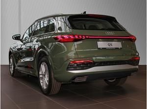Neu Audi Q5 Advanced Plus 204 PS (150 kW) 2025 Distriktgrün metallic SUV