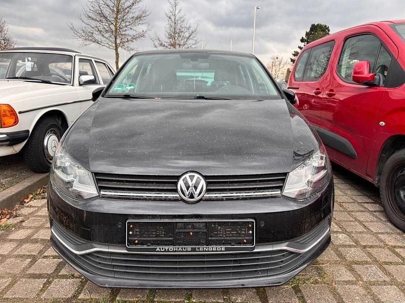Gebraucht VW Polo Comfortline 90 PS (66 kW) 2015 Schwarz Limousine