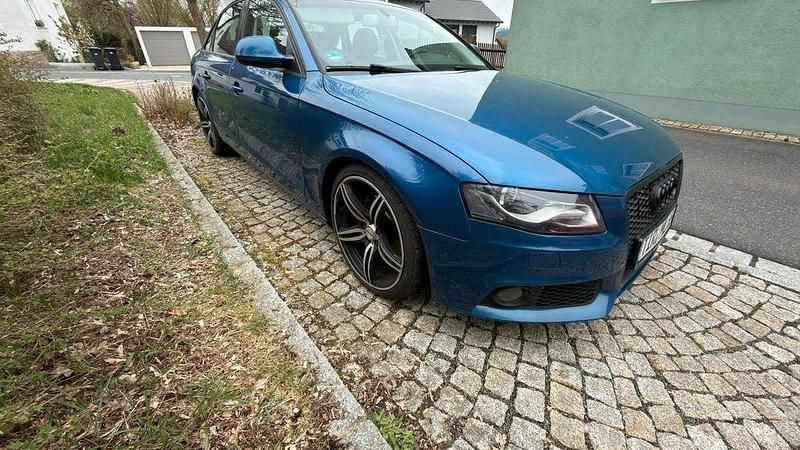 Gebraucht Audi A4 Ambition 160 PS (117 kW) 2008 Blau Limousine