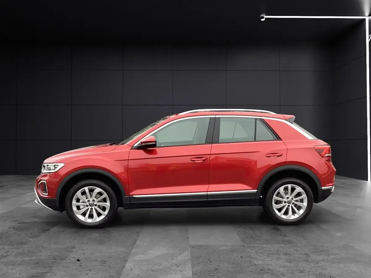 Gebraucht VW T-Roc Style 150 PS (110 kW) 2025 Kings red metallic SUV