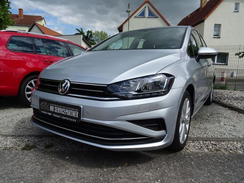 Silber Gebraucht 2020 VW Golf VII Comfortline Limousine | 14.700 € (Superpreis) - Bild 1/4