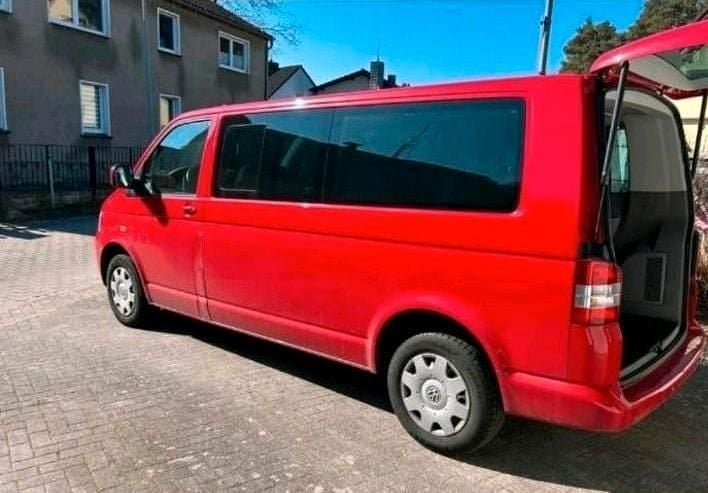Gebraucht VW T5 2007 Rot Van