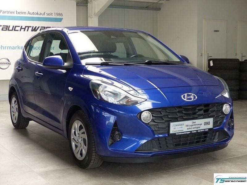 Gebraucht Hyundai i10 Select 67 PS (49 kW) 2023 Blau Kleinwagen