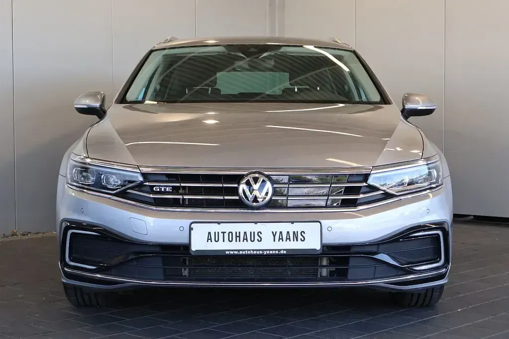Gebraucht VW Passat GTE 218 PS (160 kW) 2020 Silber Limousine