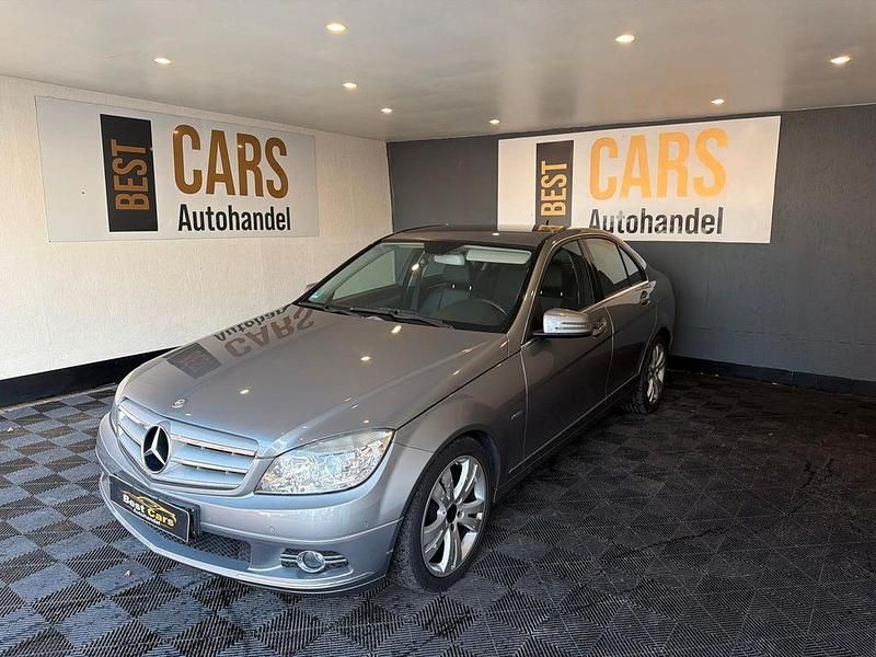 Gebraucht Mercedes C180 156 PS (114 kW) 2010 Silber Limousine