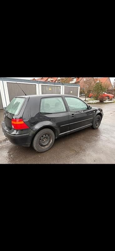 Gebraucht VW Golf IV 101 PS (74 kW) 2002 Schwarz Kleinwagen