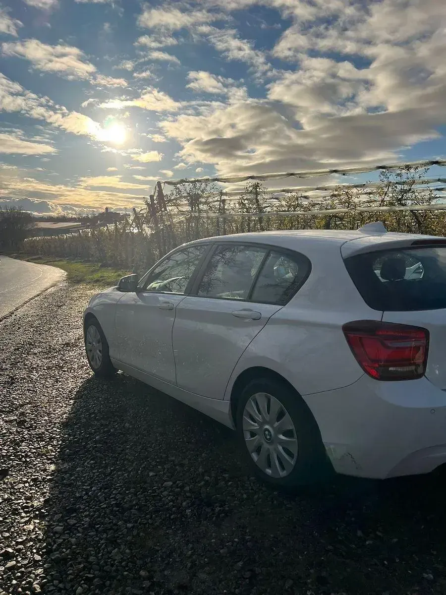 Gebraucht BMW 116 136 PS (100 kW) 2012 Weiß Kleinwagen