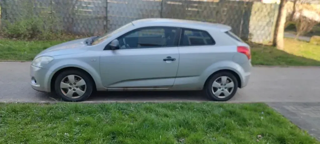 Gebraucht Kia Ceed Sportswagon 109 PS (80 kW) 2008 Kombi