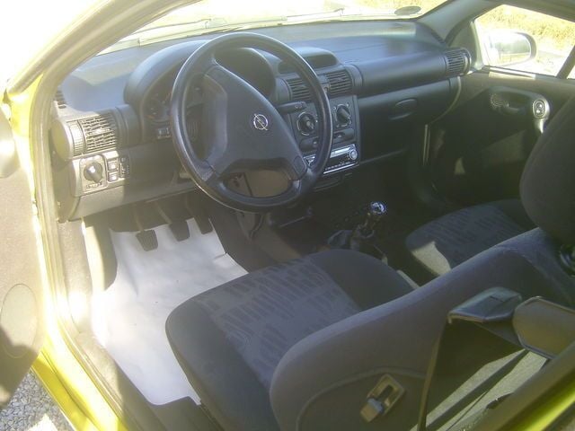 Gebraucht Opel Tigra 122 PS (89 kW) 2000 Gelb Coupé