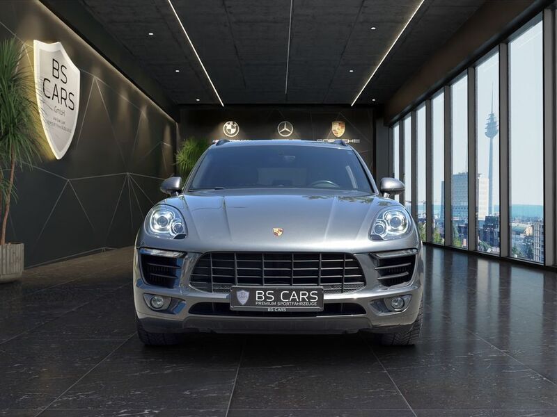 Grau Gebraucht 2014 Porsche Macan S Sport SUV | 29.900 € (Superpreis) - Bild 1/4