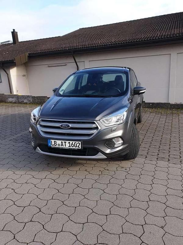 Gebraucht Ford Kuga Titanium 182 PS (133 kW) 2017 SUV