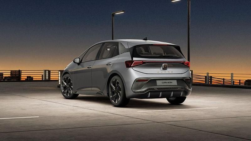 Neu Cupra Born 169 kW (231 PS) 2025 Silber Kleinwagen