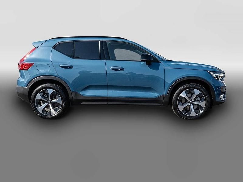 Gebraucht Volvo XC40 Plus 163 PS (119 kW) 2024 Blau SUV