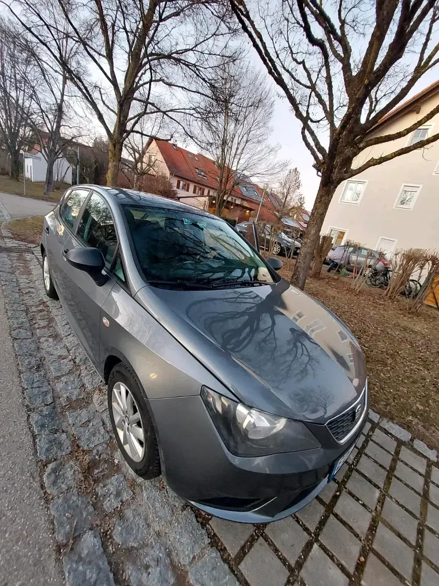Gebraucht Seat Ibiza Style 75 PS (55 kW) 2012 Silber Limousine