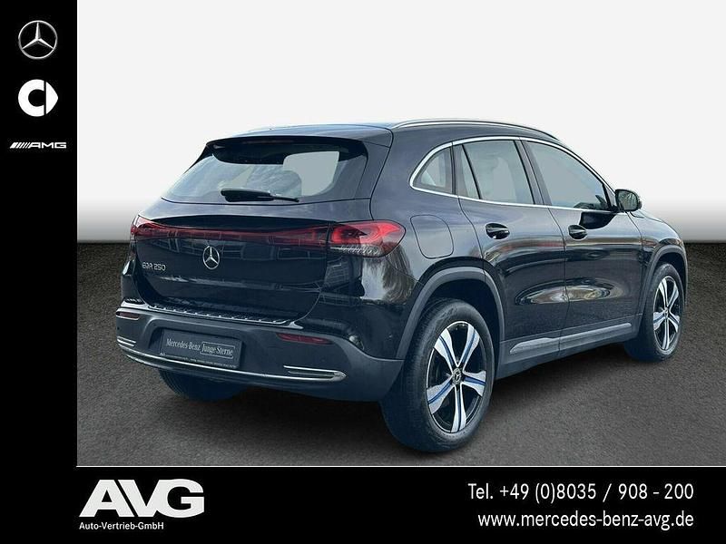 Gebraucht Mercedes EQA250 Progressive 139 kW (190 PS) 2021 Schwarz SUV
