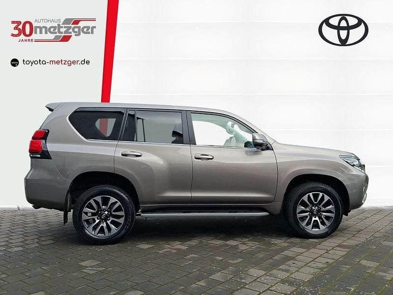 Gebraucht Toyota Land Cruiser Executive 204 PS (150 kW) 2022 Bronze SUV