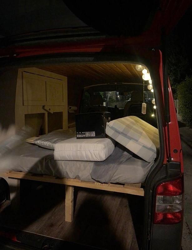 Usata VW Transporter 84 CV (61 kW) 2010 Rosso Furgone