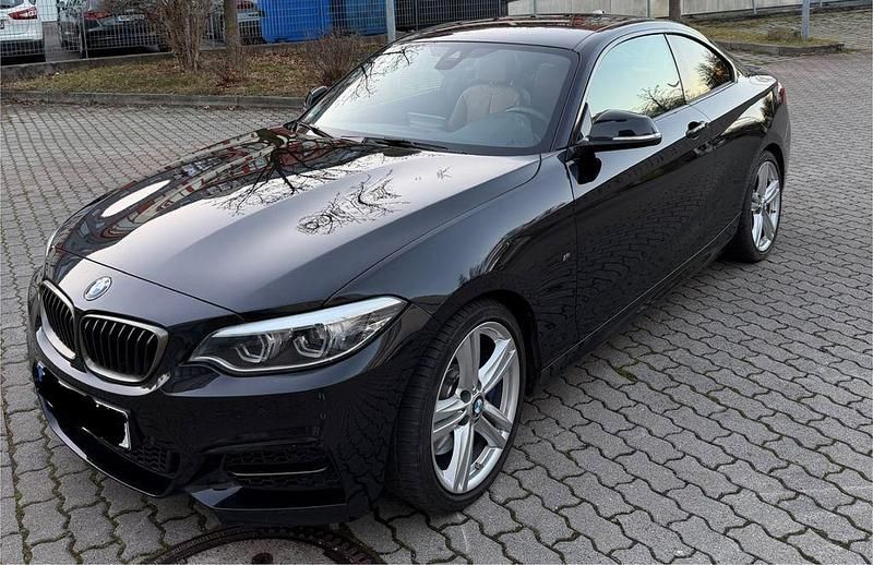 Schwarz Gebraucht 2019 BMW M240 M Sport Coupé | 32.500 € (Fairer Preis) - Bild 1/4