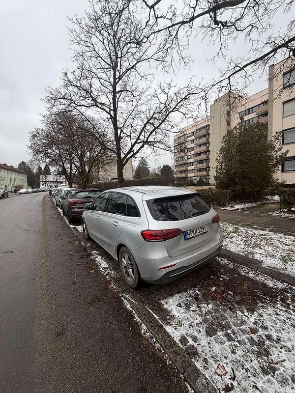 Gebraucht Mercedes B200 150 PS (110 kW) 2019 Van / Kleinbus