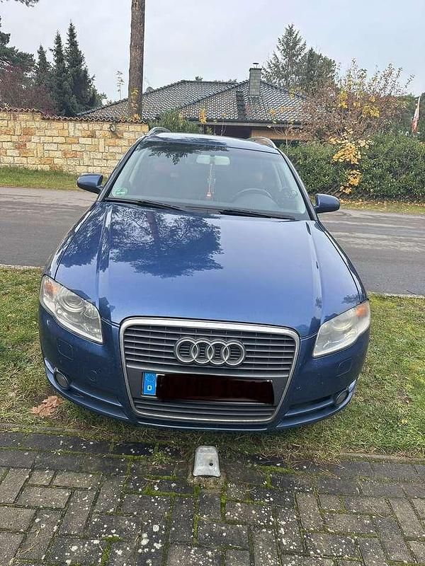 Gebraucht 2005 Audi A4 Kombi | 2.950 € (Teuer) - Bild 1/4