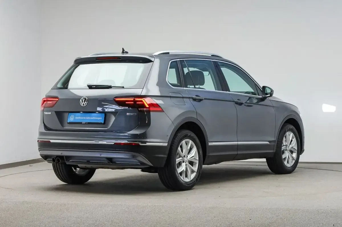 Gebraucht VW Tiguan Highline 190 PS (139 kW) 2019 X3 indiumgrau metallic (metallic) SUV