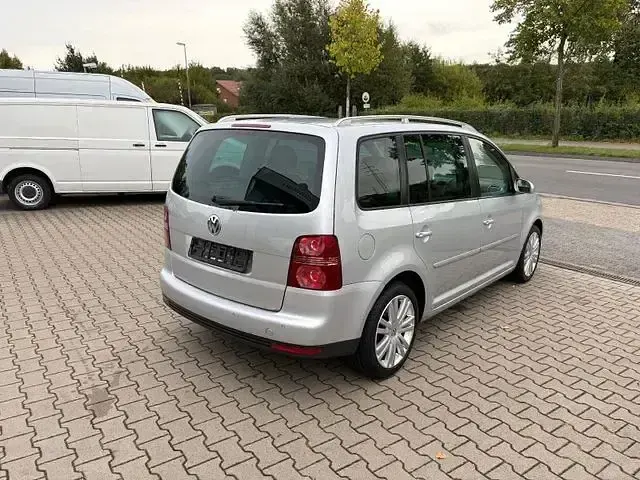 Gebraucht VW Touran Highline 140 PS (102 kW) 2007 Silber Van / Kleinbus