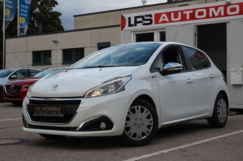Weiß Gebraucht 2016 Peugeot 208 Style Kleinwagen | 6.990 € (Fairer Preis) - Bild 1/4