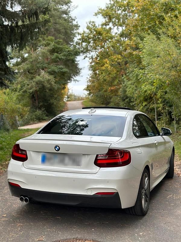 Gebraucht BMW 220 M Sport 190 PS (139 kW) 2017 Weiß Coupé