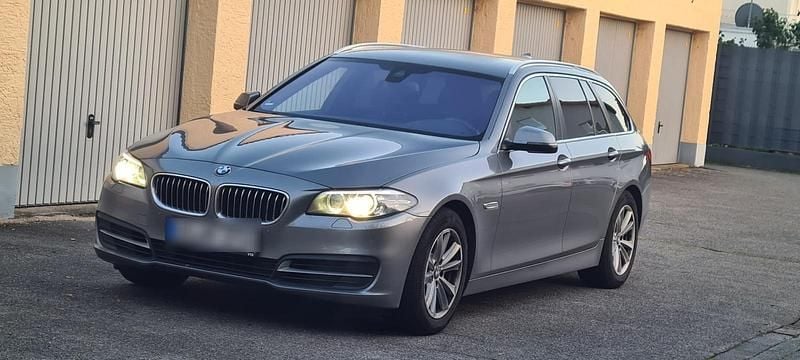 Grau Gebraucht 2013 BMW 525 Kombi | 12.900 € (Fairer Preis) - Bild 1/4