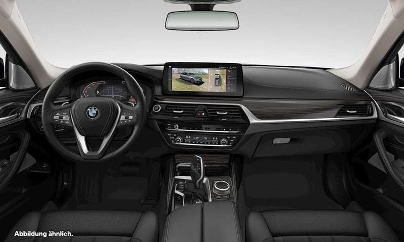 Gebraucht BMW 540 Luxury Line 333 PS (244 kW) 2023 Bmw individual tansanitblau Kombi