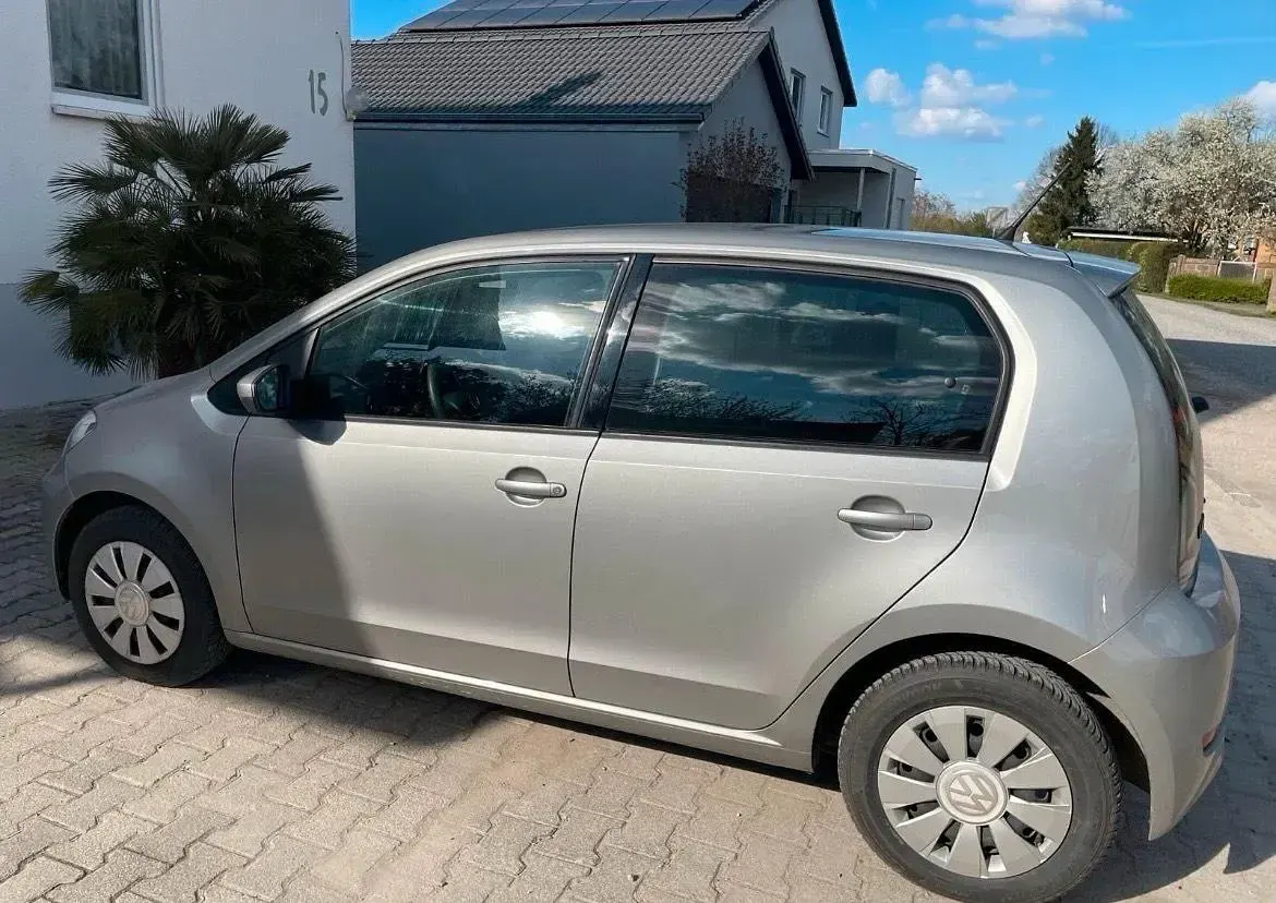 Occasion VW up! 60 ch (44 kW) 2018 Argent Citadine