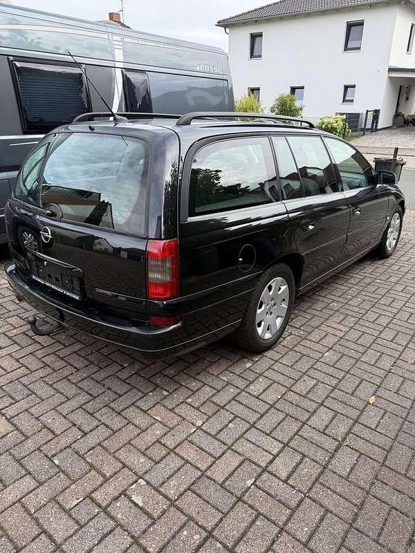 Gebraucht Opel Omega Sport 144 PS (105 kW) 2002 Kombi