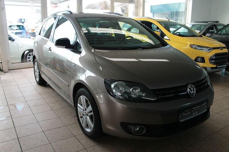 Gebraucht VW Golf Plus Cross 105 PS (77 kW) 2013 Braun Van / Kleinbus