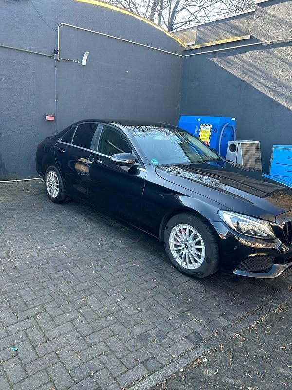 Gebraucht Mercedes 220 170 PS (125 kW) 2015 Schwarz Limousine