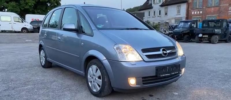 Gebraucht Opel Meriva 101 PS (74 kW) 2004 Silber Van / Kleinbus
