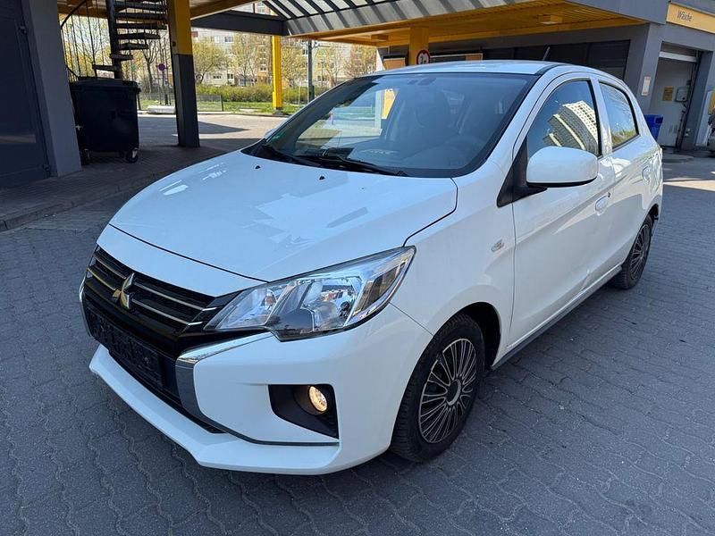 Gebraucht Mitsubishi Space Star Basis 71 PS (52 kW) 2020 Weiß Kleinwagen