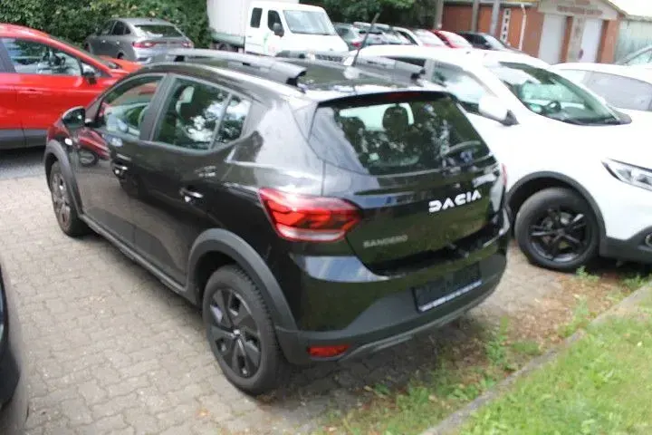 Gebraucht Dacia Sandero Expression 91 PS (66 kW) 2024 Schwarz SUV
