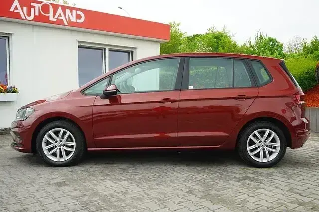 Używany VW Golf 131 KM (96 kW) 2020 Czerwony Minivan